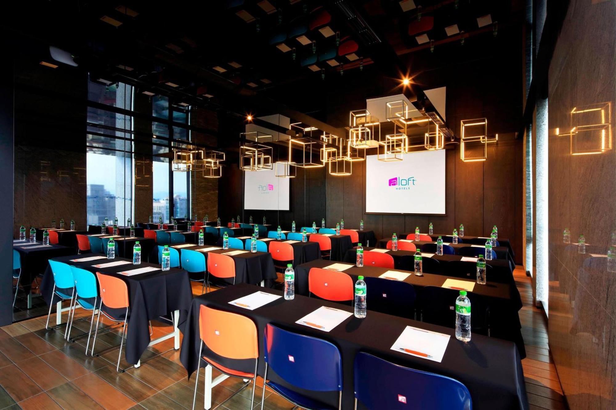 Aloft Taipei Zhongshan Exterior photo