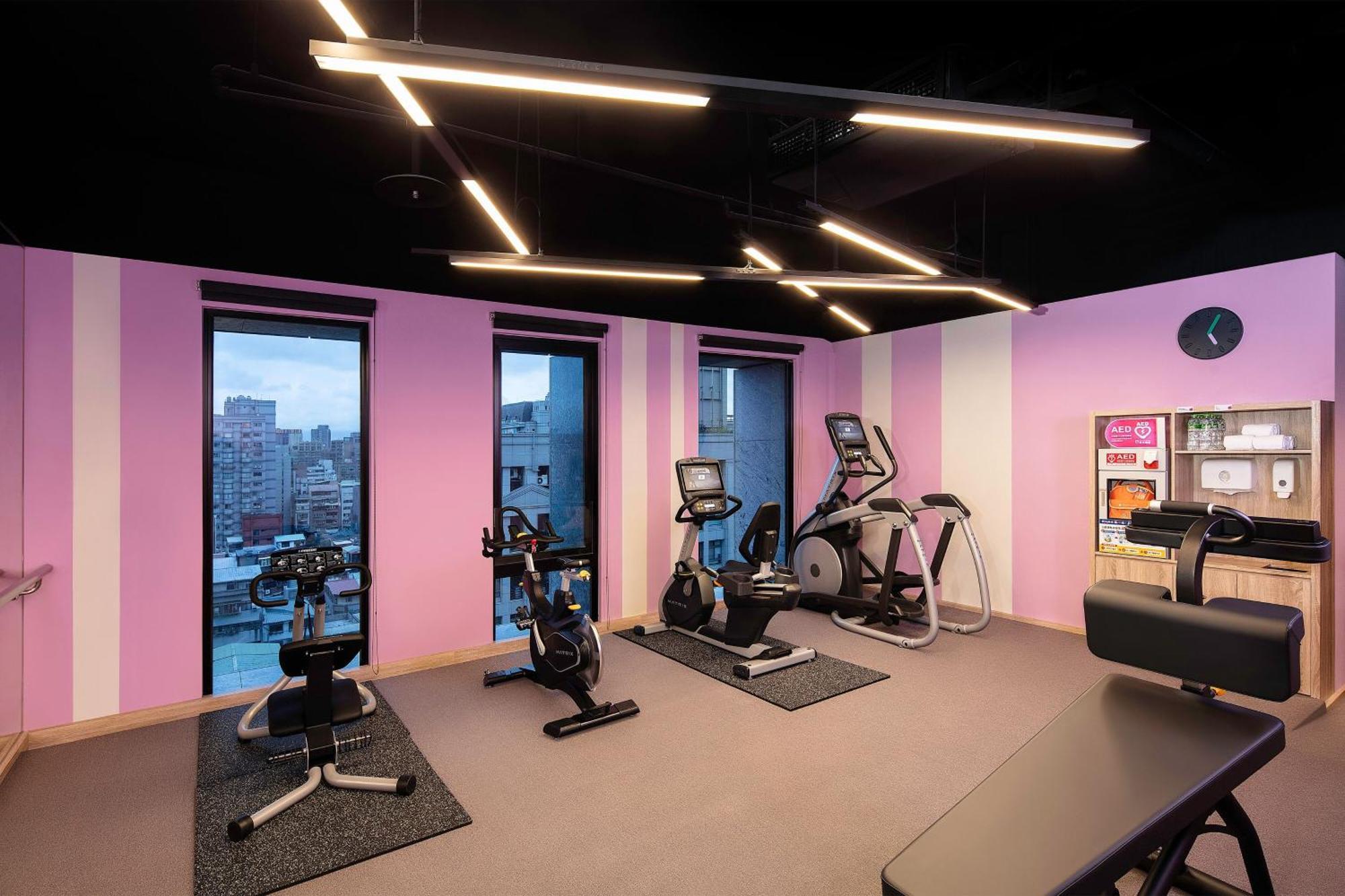 Aloft Taipei Zhongshan Exterior photo