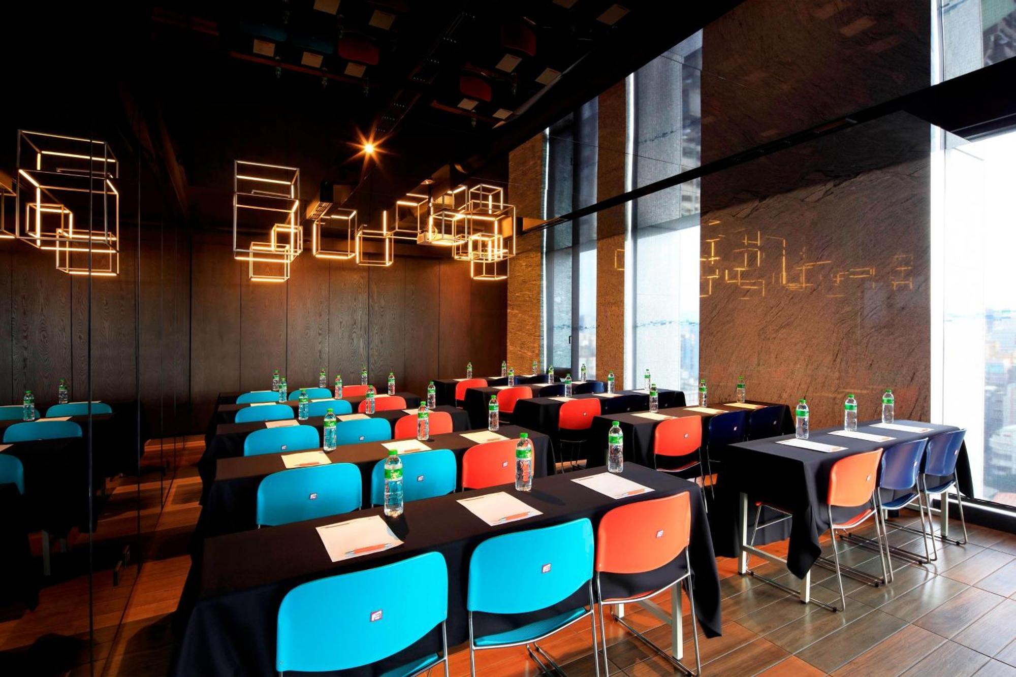 Aloft Taipei Zhongshan Exterior photo