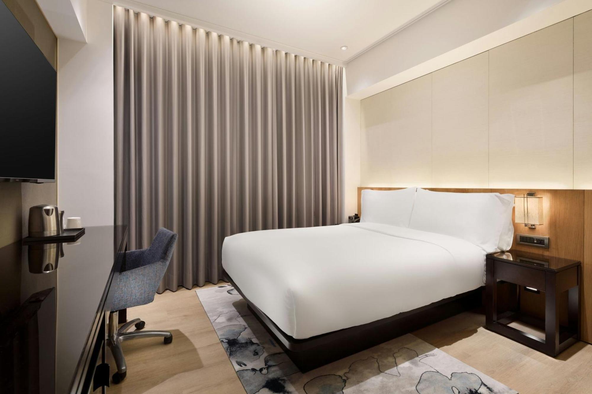 Aloft Taipei Zhongshan Exterior photo